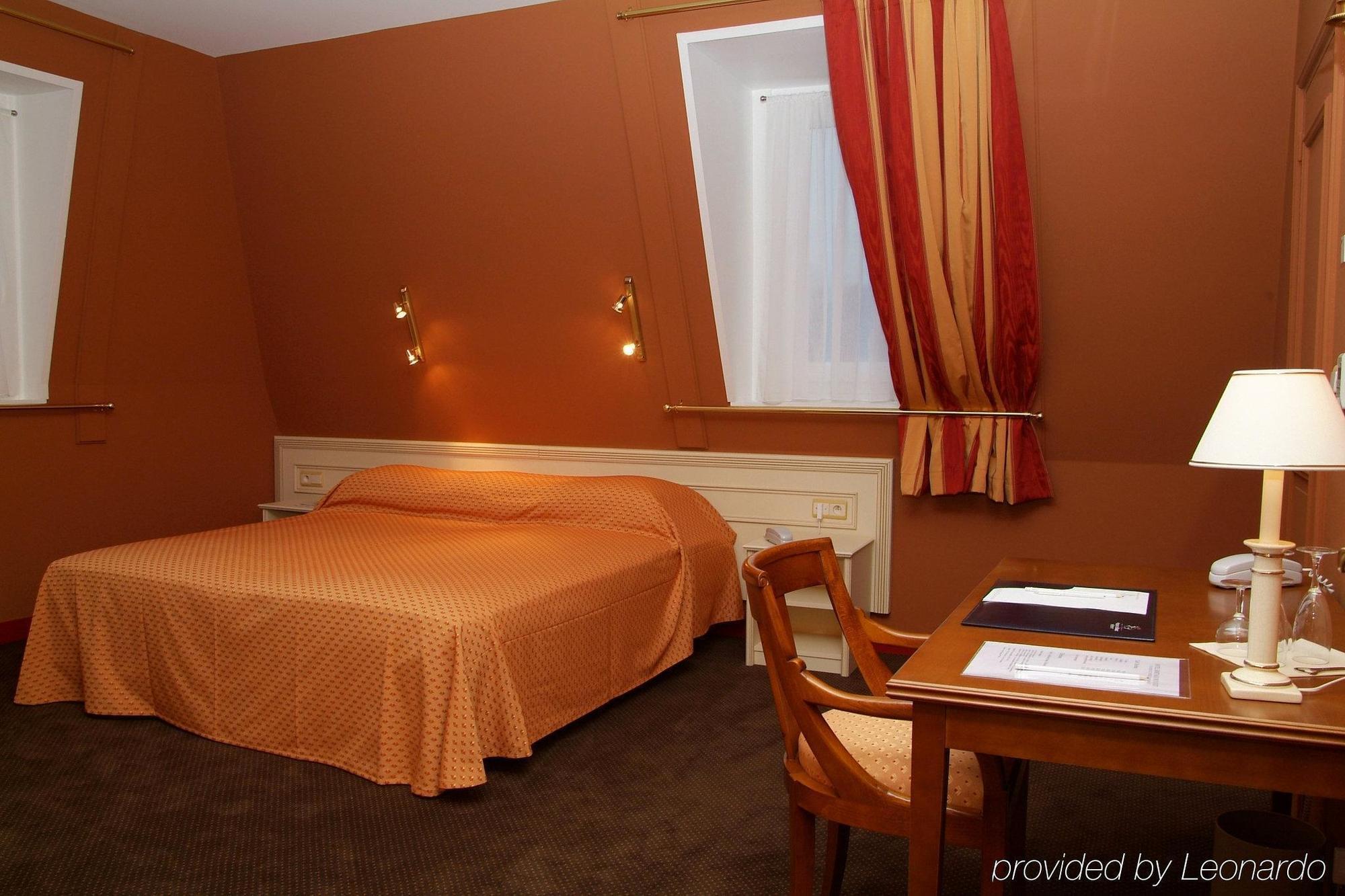 Ermitage Bouquet Hotell Rouen Rum bild