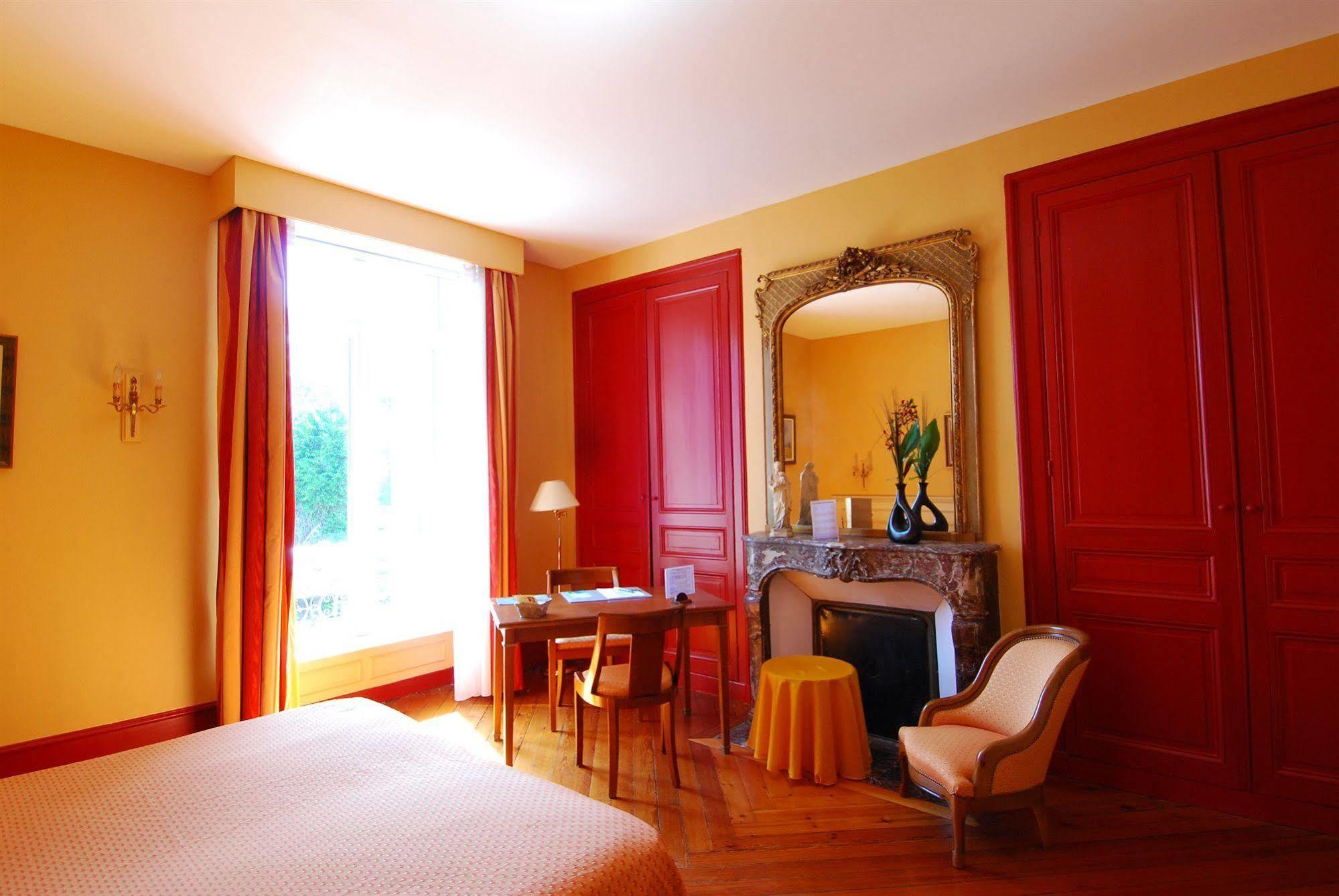 Ermitage Bouquet Hotell Rouen Exteriör bild