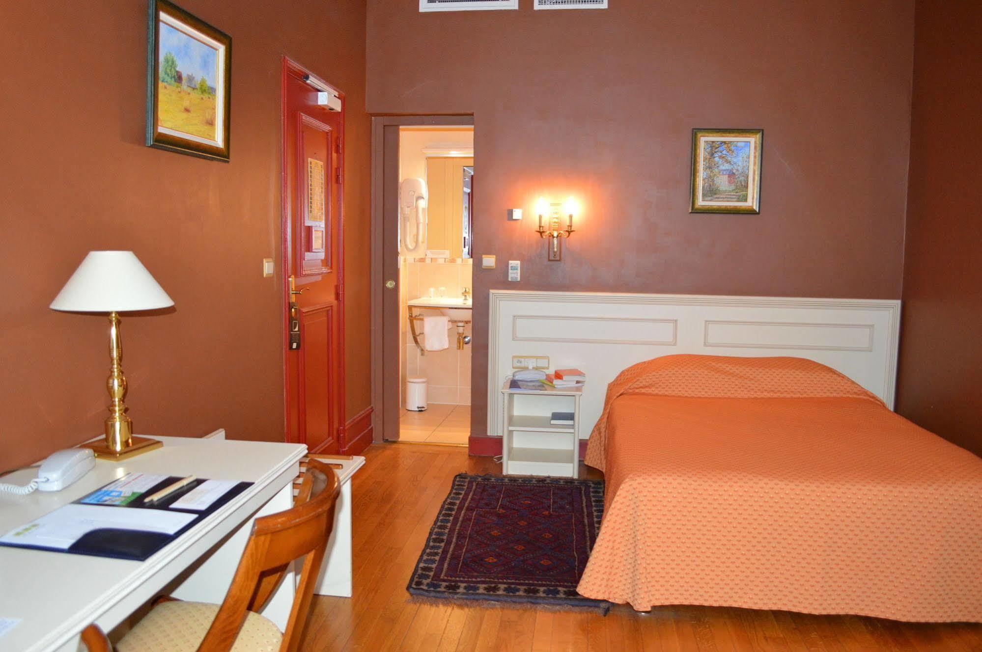 Ermitage Bouquet Hotell Rouen Exteriör bild