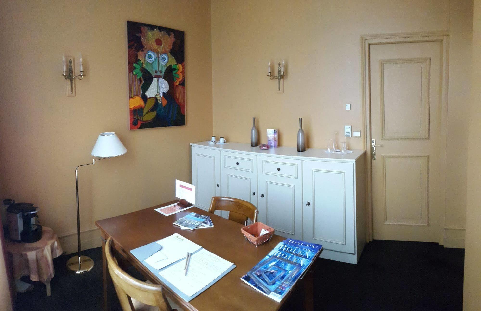 Ermitage Bouquet Hotell Rouen Exteriör bild