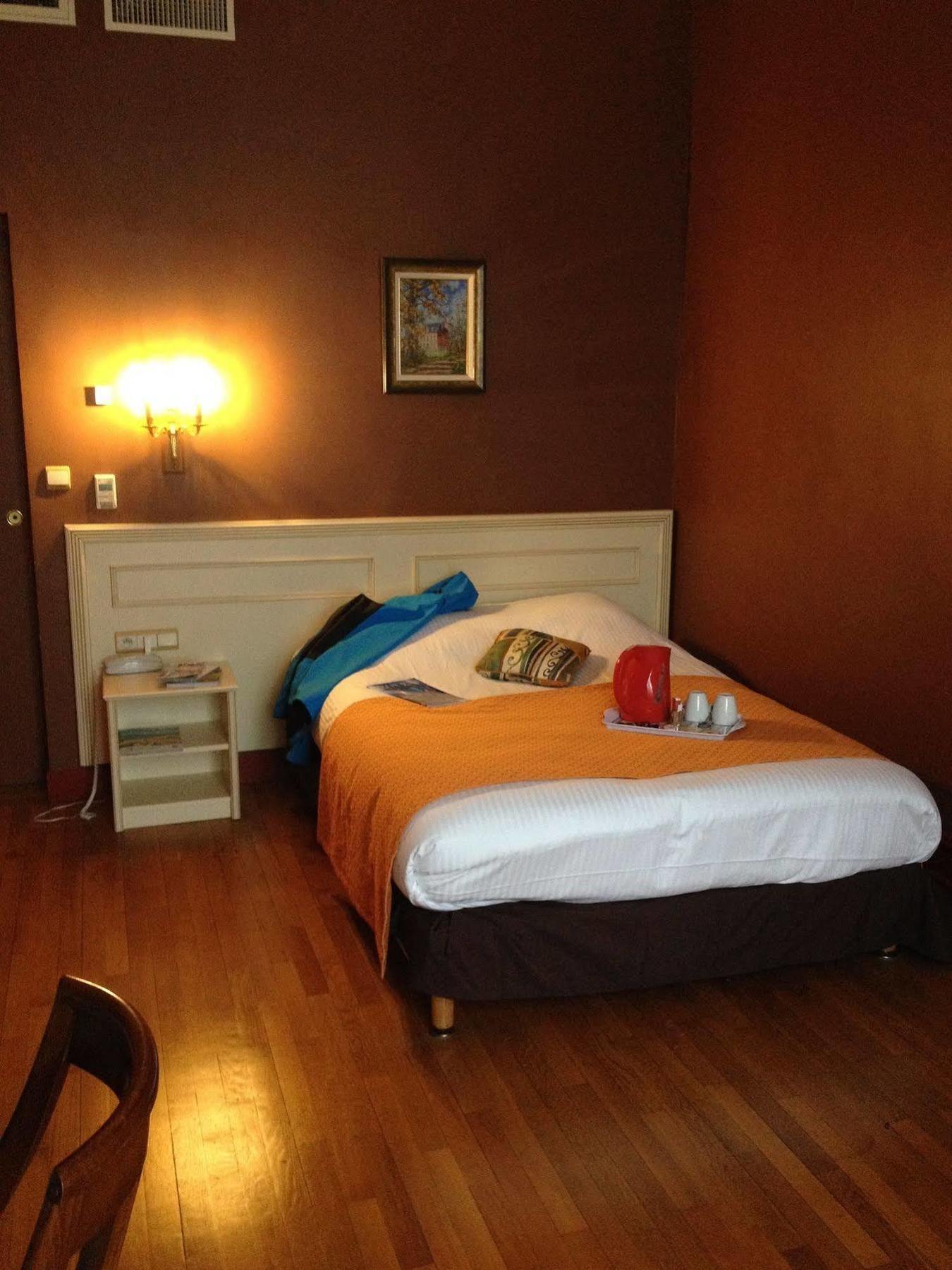 Ermitage Bouquet Hotell Rouen Exteriör bild
